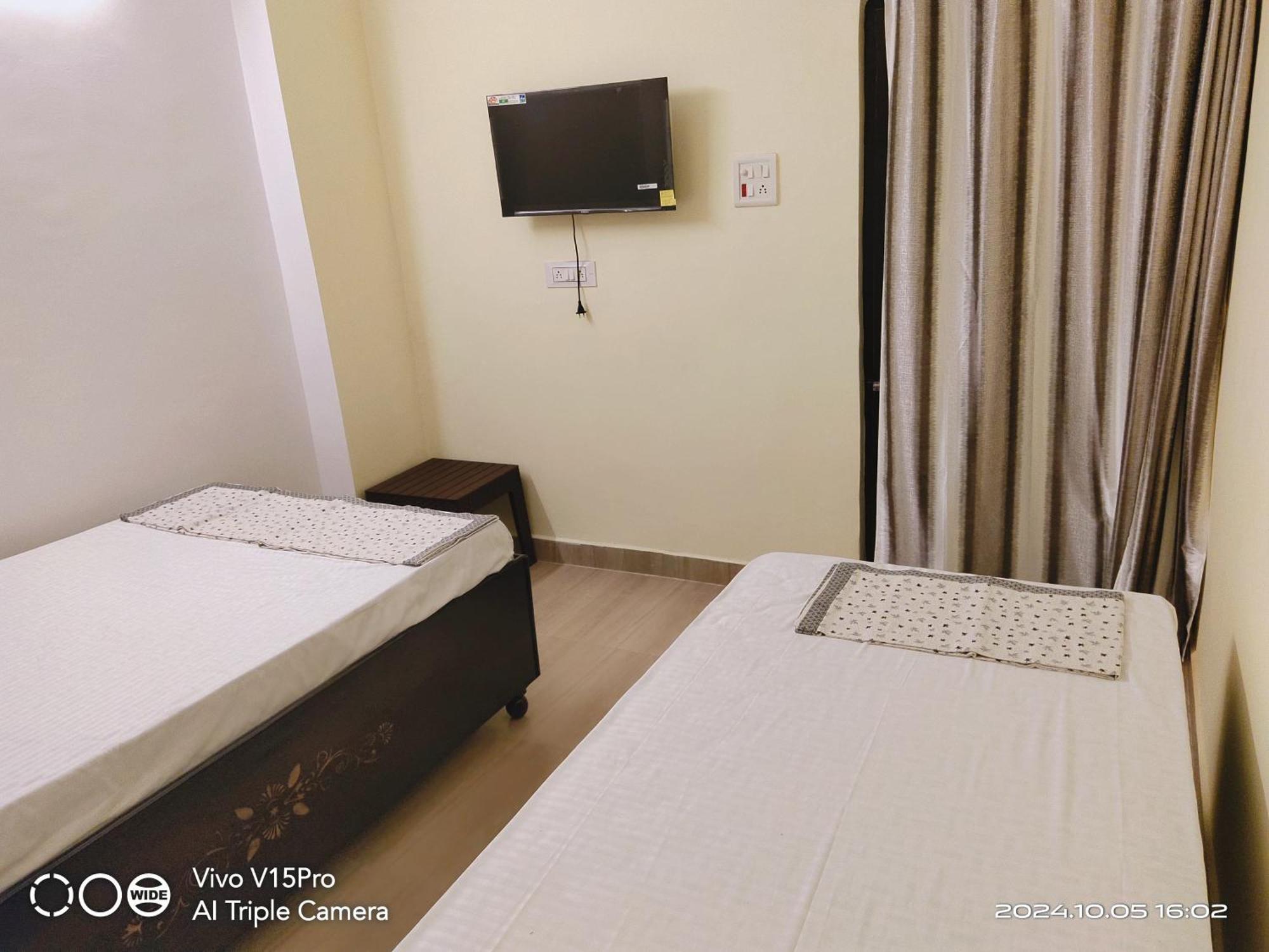 Incredible Banaras Inn Waranasi Zewnętrze zdjęcie