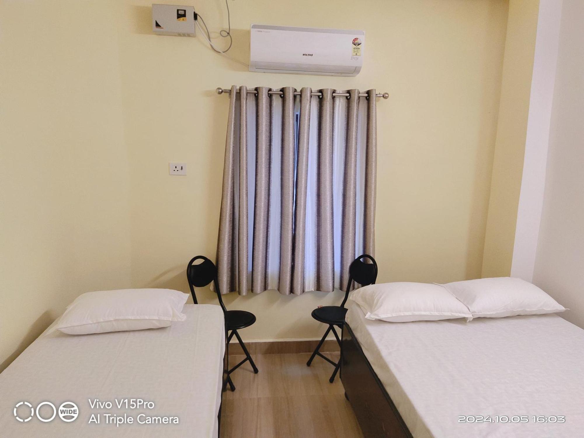 Incredible Banaras Inn Waranasi Zewnętrze zdjęcie